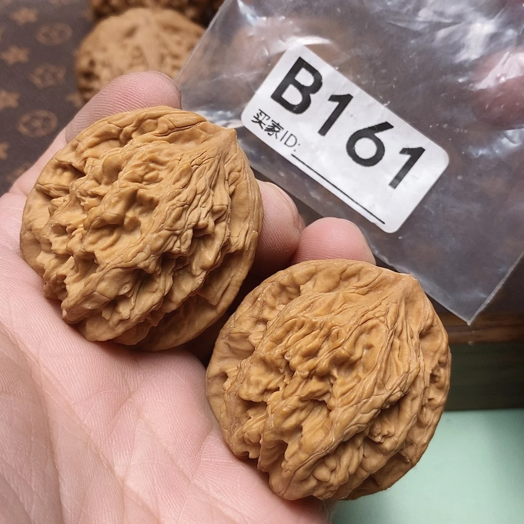 把件文玩核桃虎头41尺。