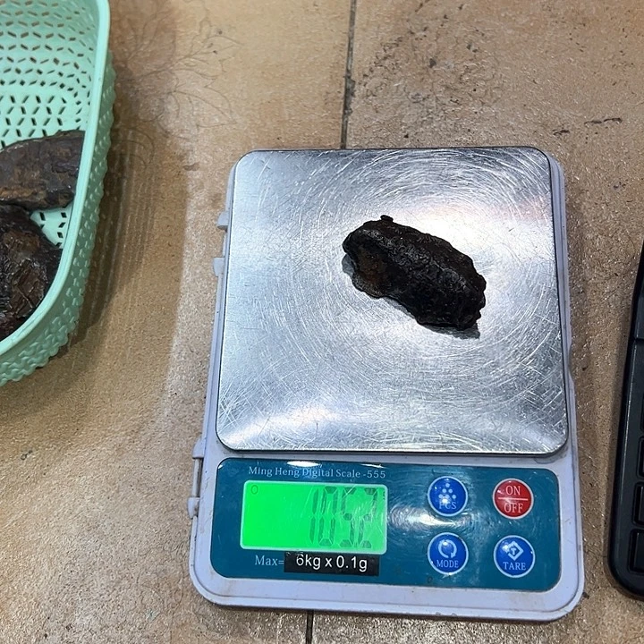 千***度有机玻璃新疆阿勒泰铁陨原石