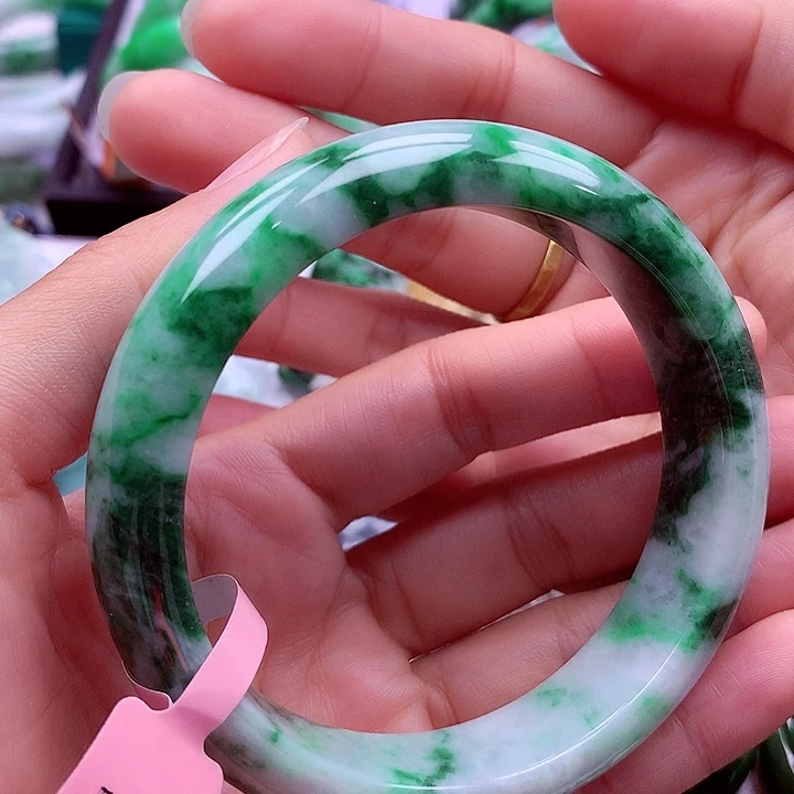 翡翠未镶嵌手镯翡翠
