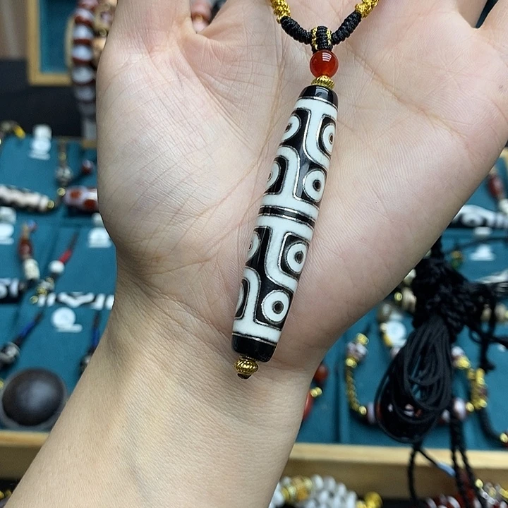 玛瑙/玉髓（覆膜）合金颈饰