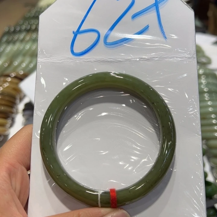 和田玉（糖玉）手镯未镶嵌