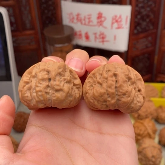 文玩核桃吊坠40蛤蟆头