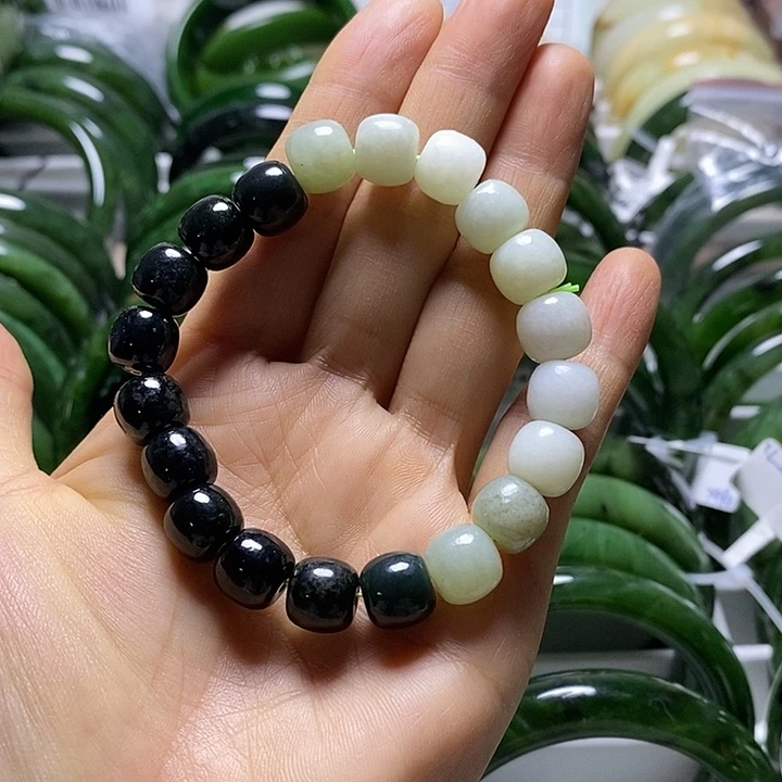 未镶嵌手镯和田玉（碧玉）和田玉手串