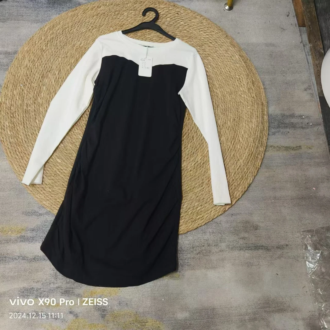 唯琳剪标  7仓F6-3-2823款  黑白拼色长袖连衣裙