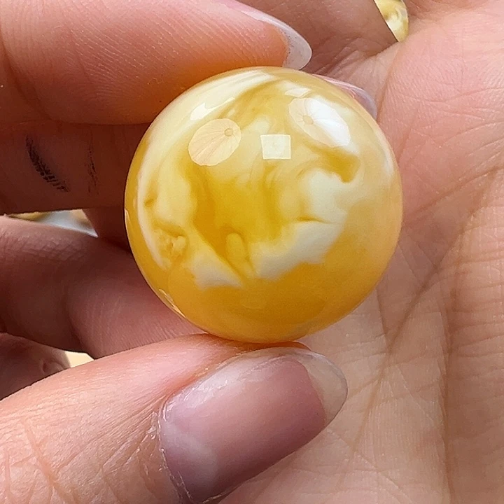 蜜蜡未镶嵌珠宝奇石
