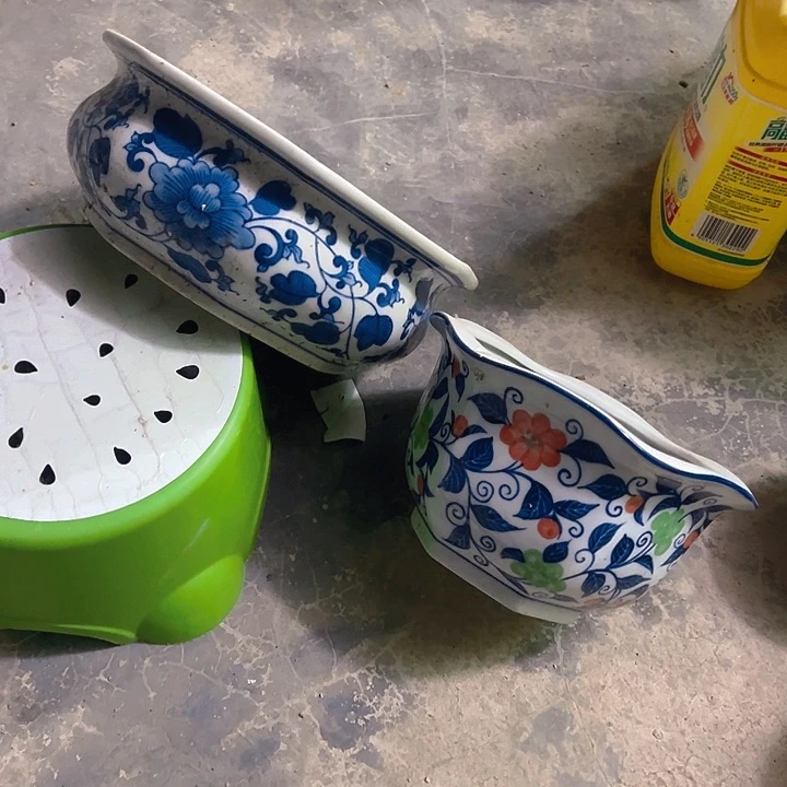 摆件不**啡青花瓷花盆，，需要打孔。