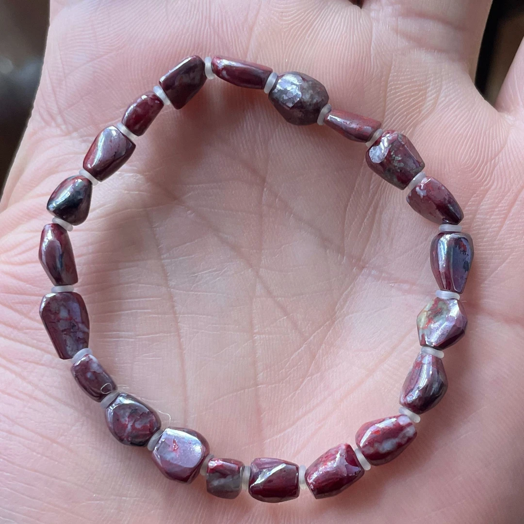 天然辰砂天然辰砂天然原石随型小手串多样性发其一