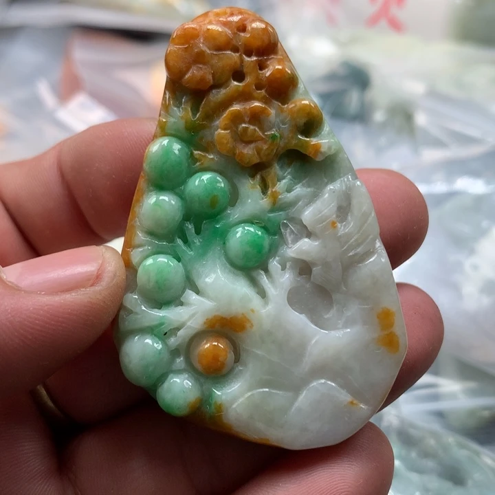 翡翠未镶嵌颈饰保真天然a货翡翠