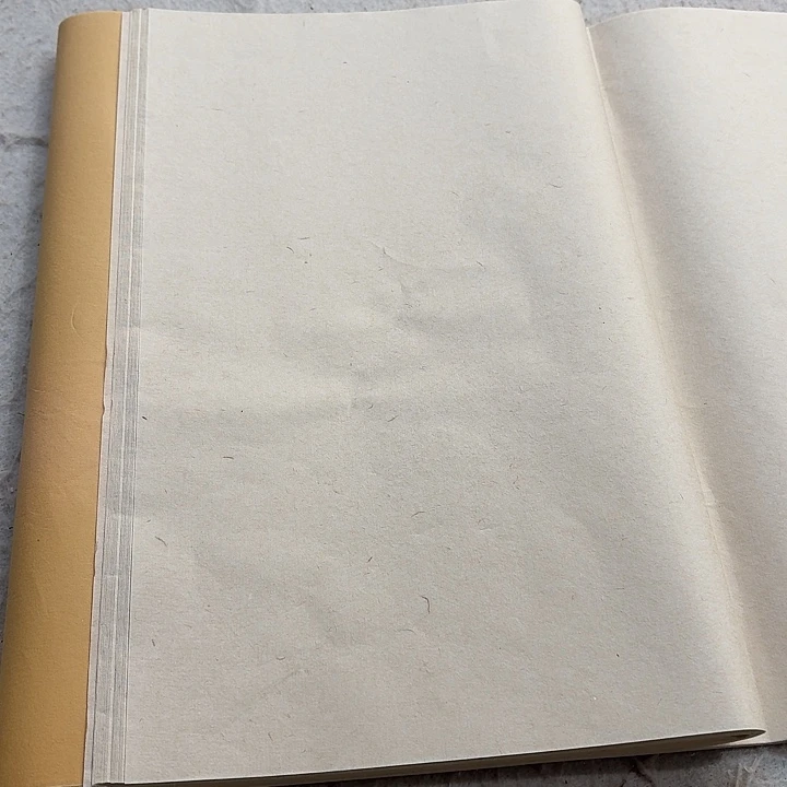 四尺四开褚皮黄麻半熟作品纸50张