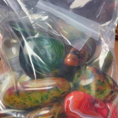 未镶嵌玛瑙/玉髓珠宝奇石冷****e打孔不退不换