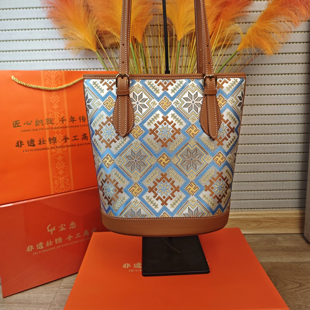 【四燕朝花素语水桶包】广西非遗好物手工壮锦轻奢手提