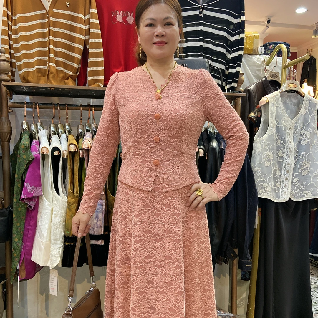 YF！18062#新款植绒蕾丝时尚减龄收腰修身百搭连衣裙