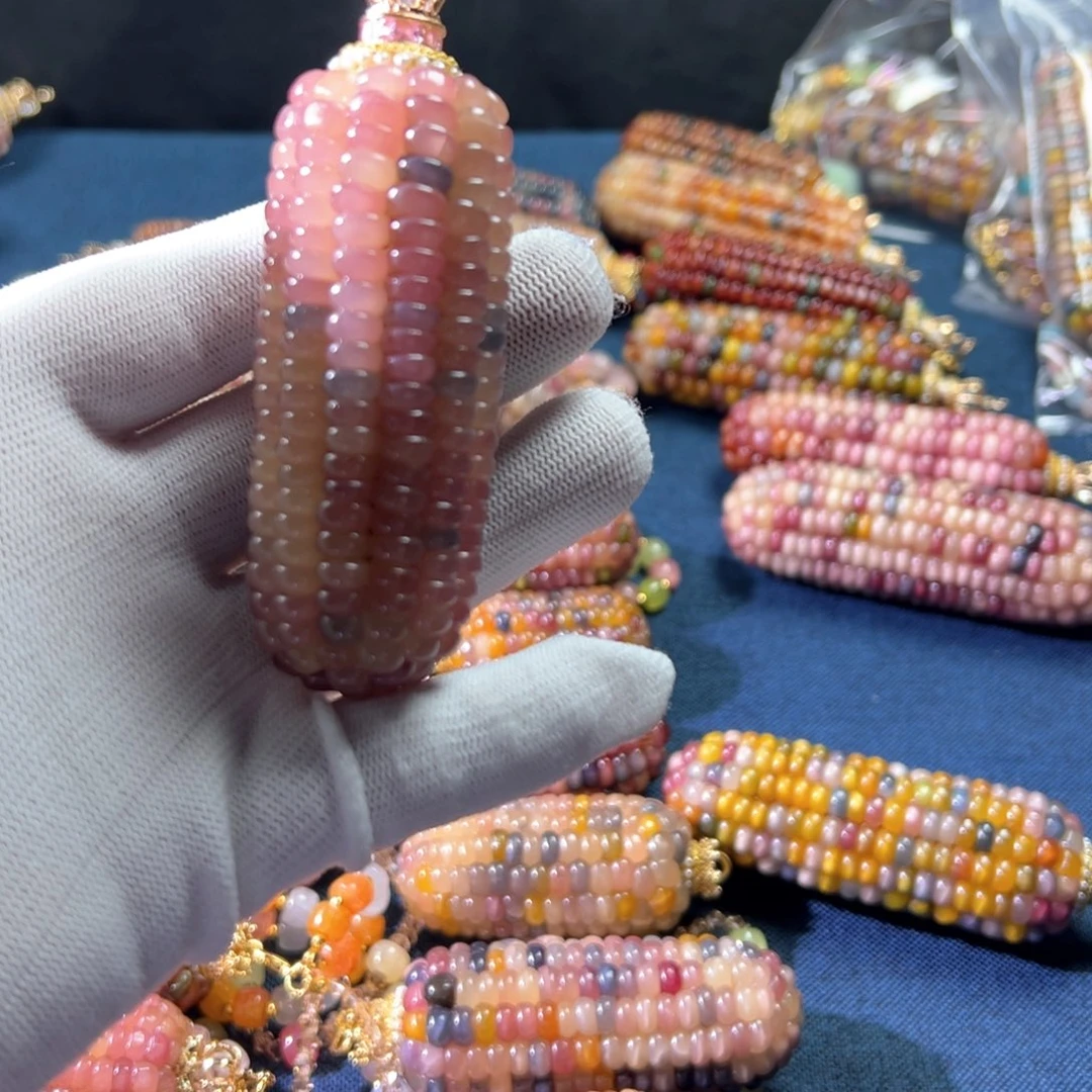 瑞**贝文玩玉米手把件