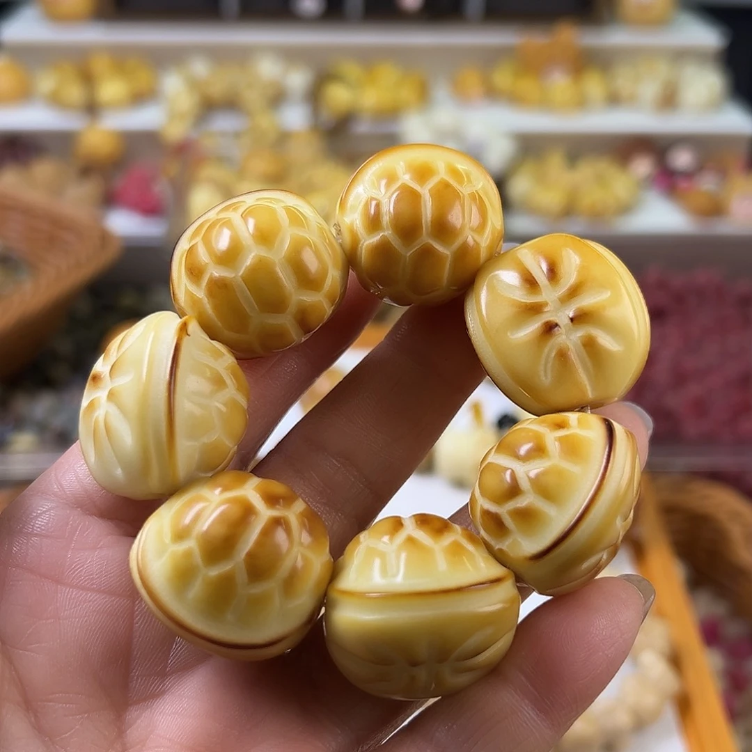 菩提根/象牙果吊坠微瑕26左右炭烧富甲一方7颗孔道有裂