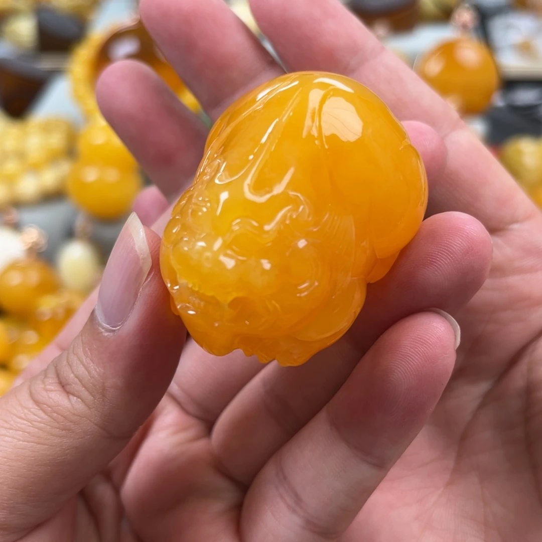 蜜蜡未镶嵌珠宝奇石