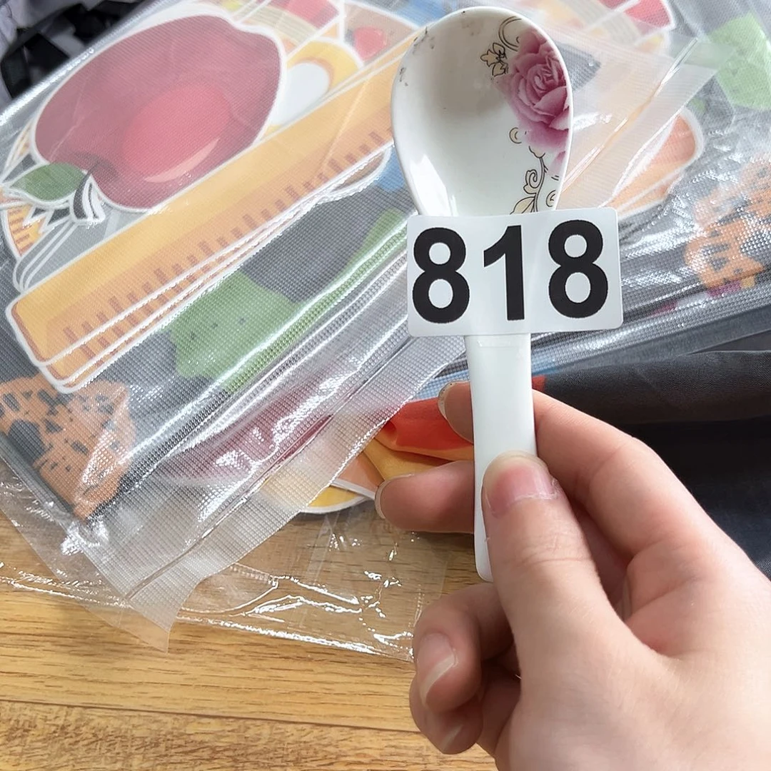 摆件发3包……………………………………………………