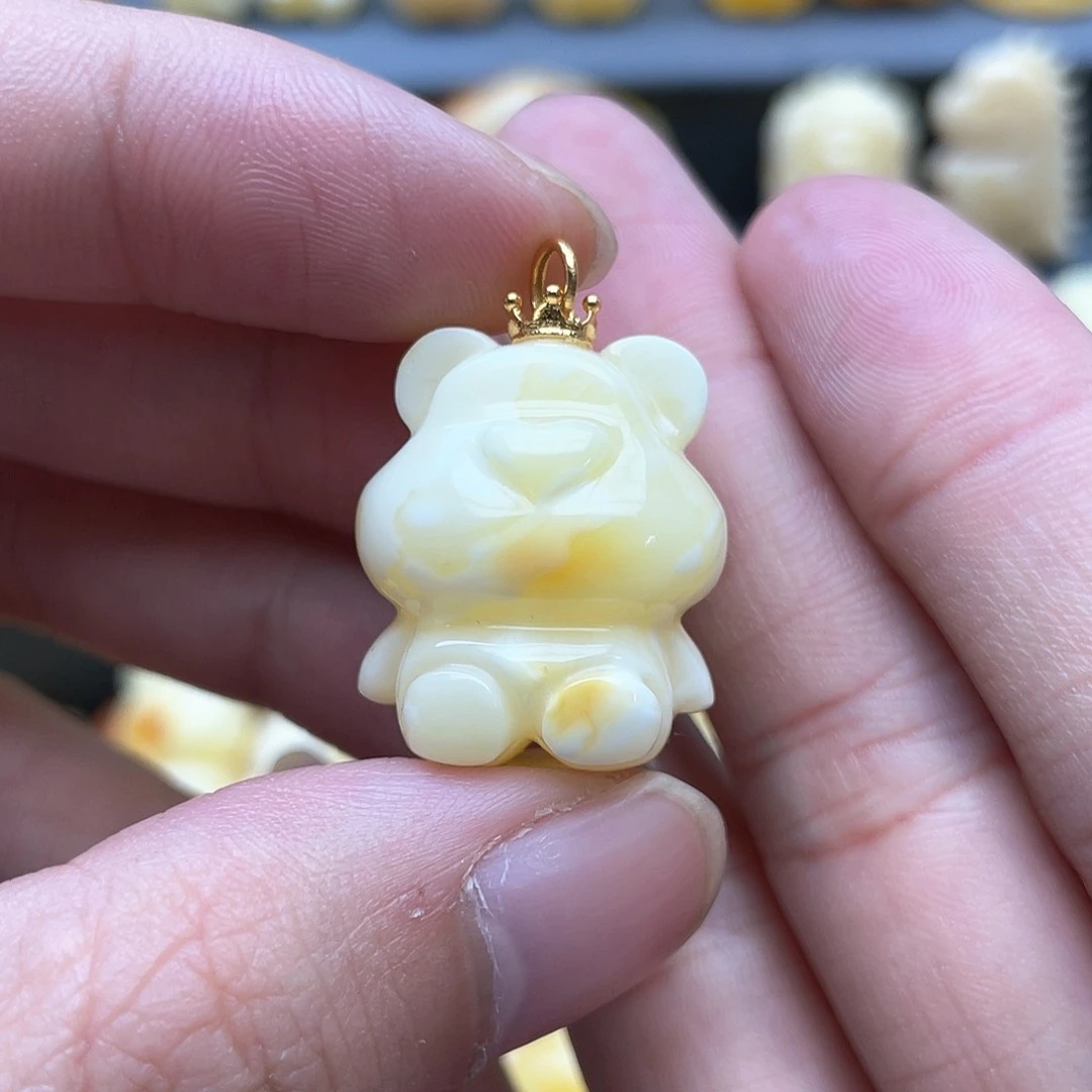 琥珀裸石未镶嵌蜜蜡