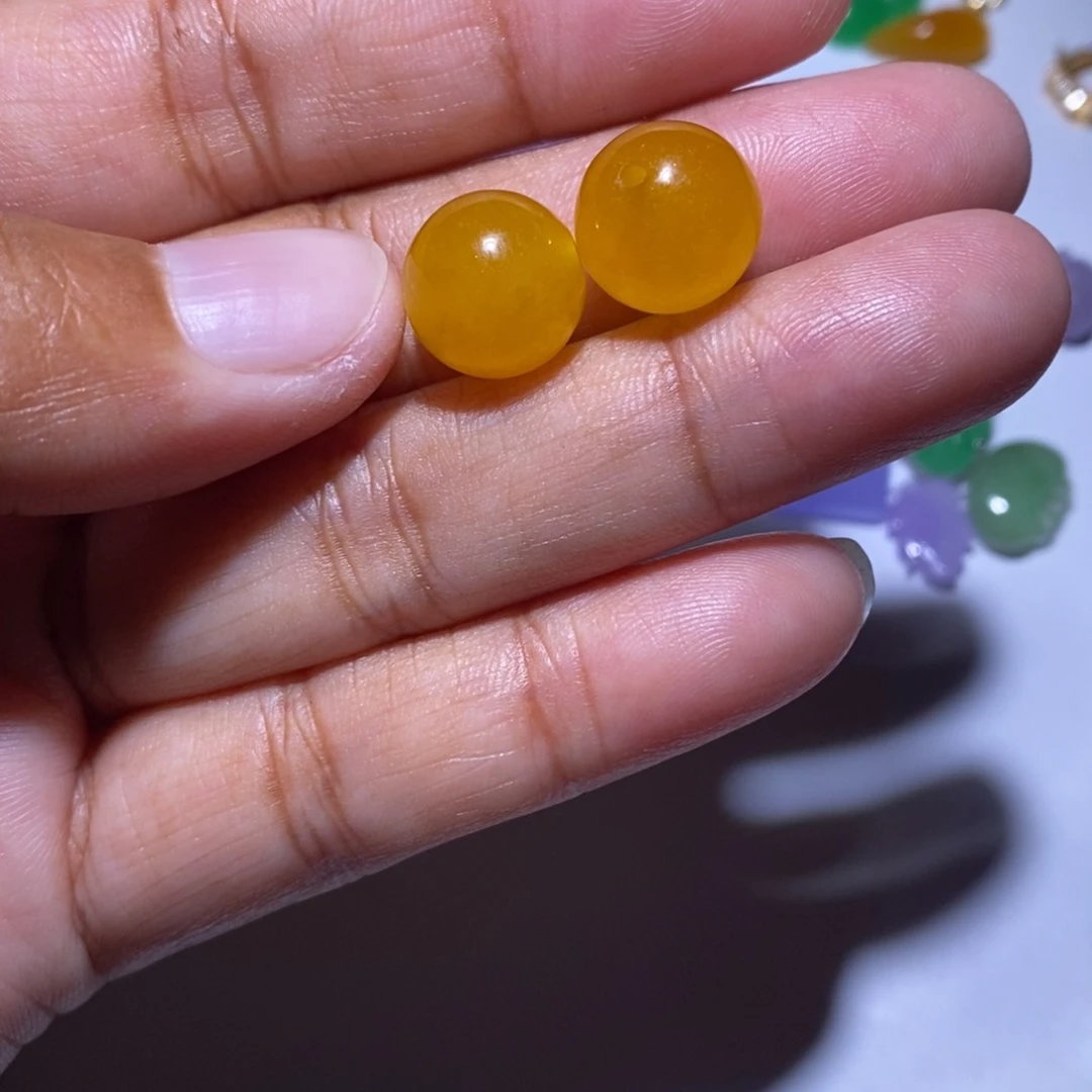 颈饰未镶嵌翡翠晶*