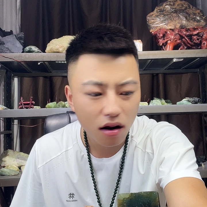 雷***哥蛇纹石玉未镶嵌珠宝奇石8