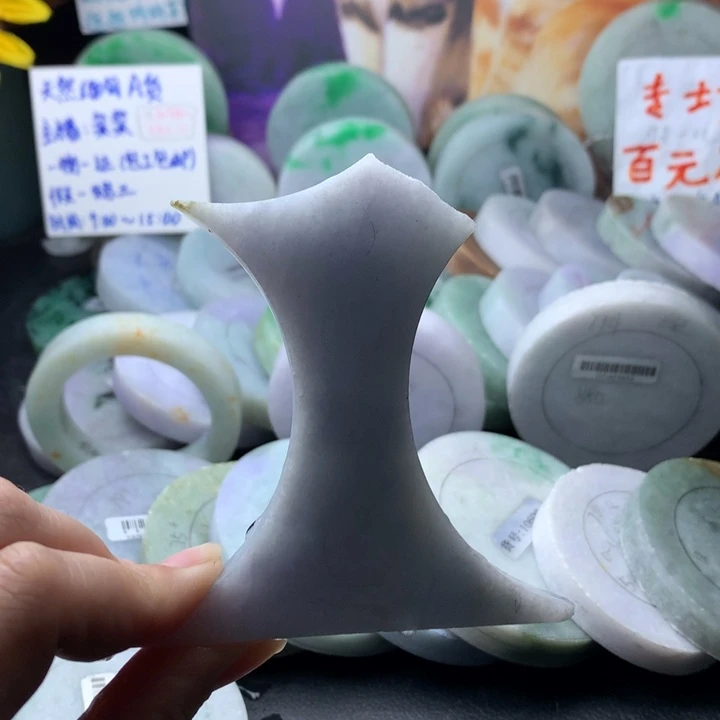 定制翡翠未镶嵌边角料