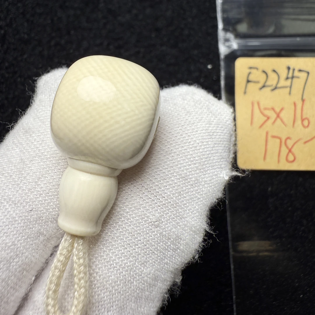 F2247猛犸象牙藏式分体三通桶珠分体15*16冰料果冻料