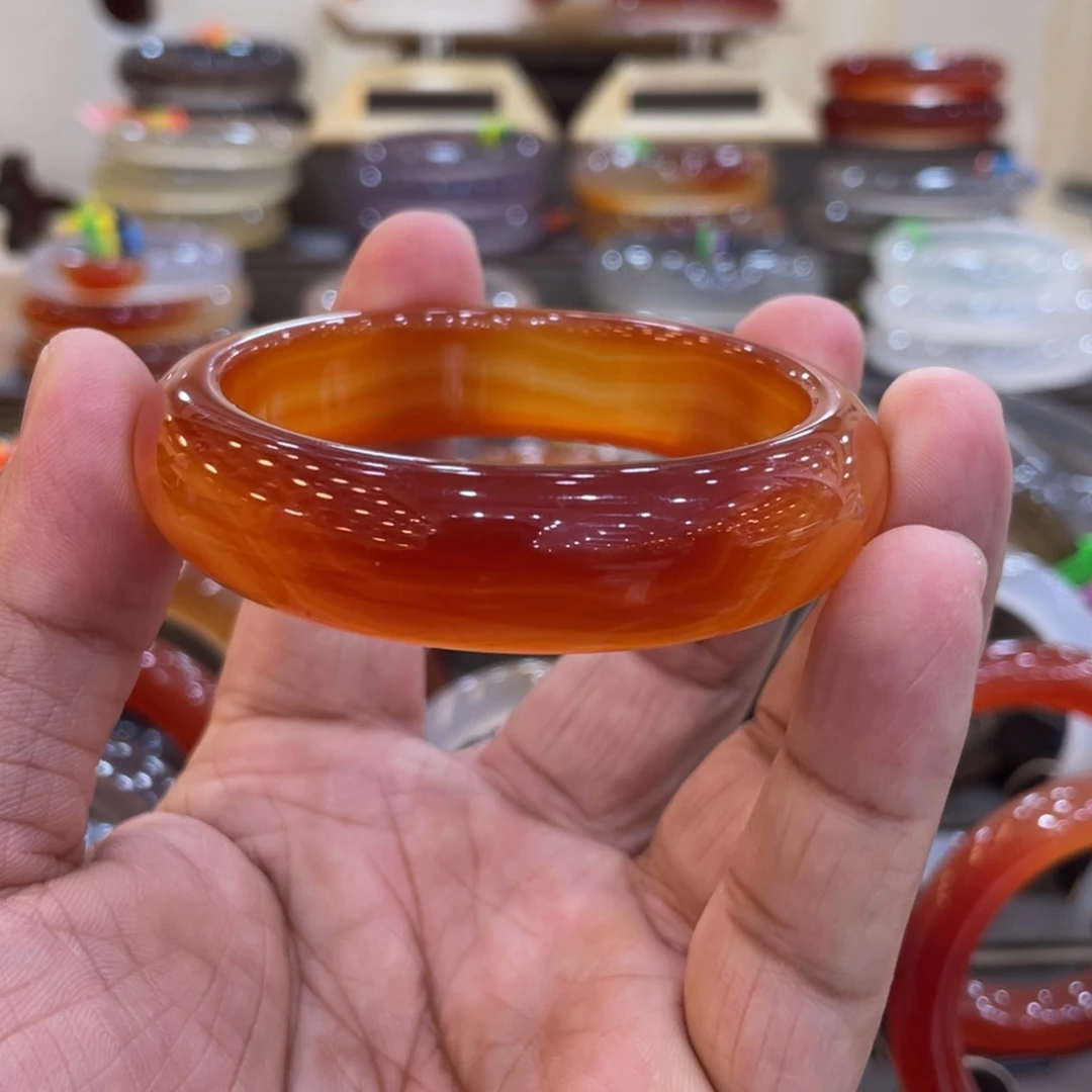 玛瑙/玉髓手镯未镶嵌