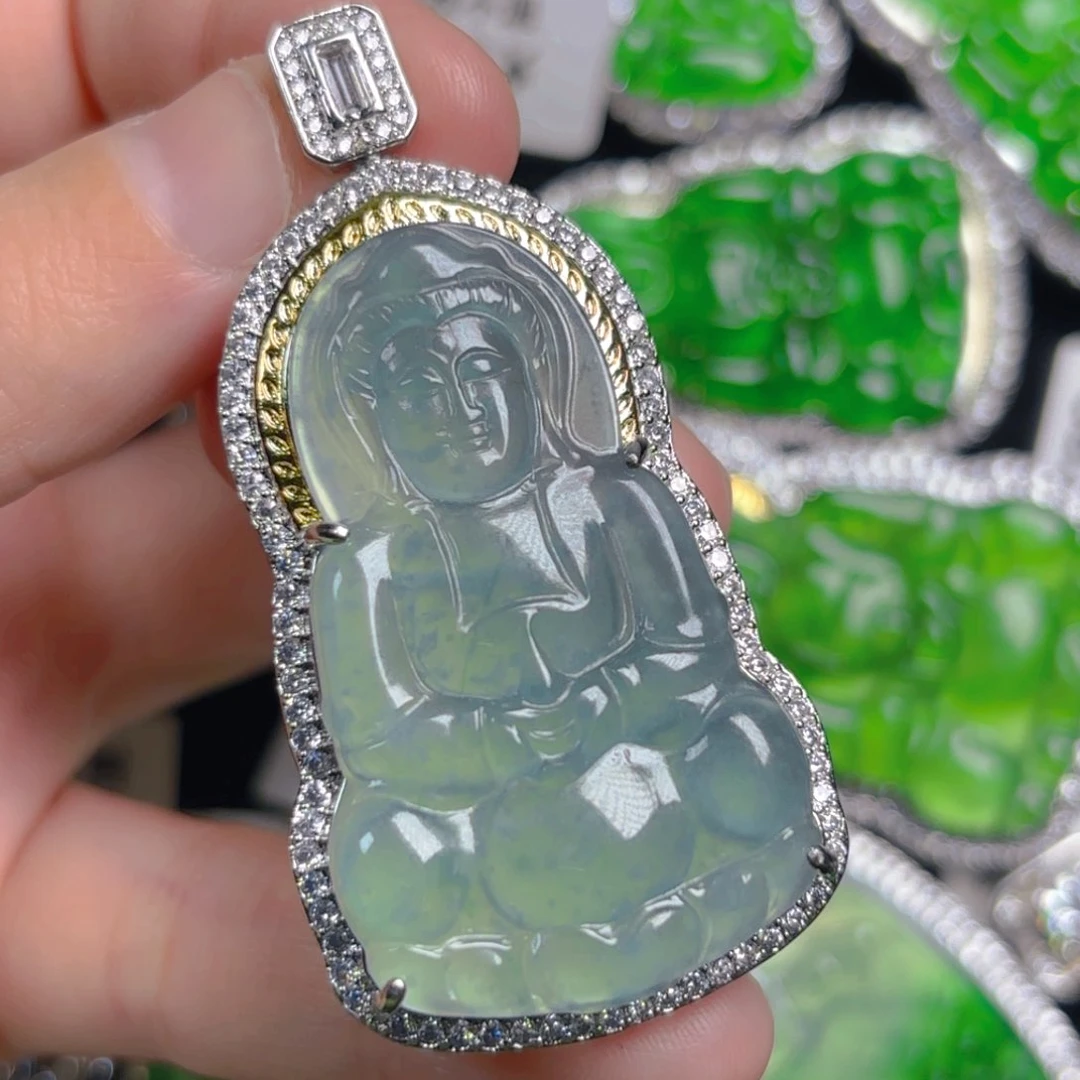 翡翠颈饰未镶嵌观音