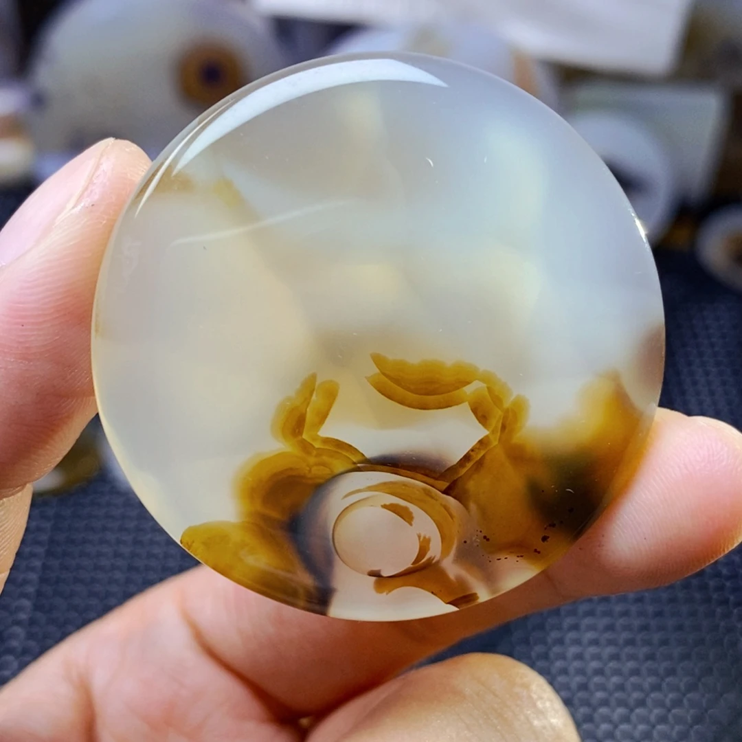 沙****玛瑙/玉髓未镶嵌珠宝奇石