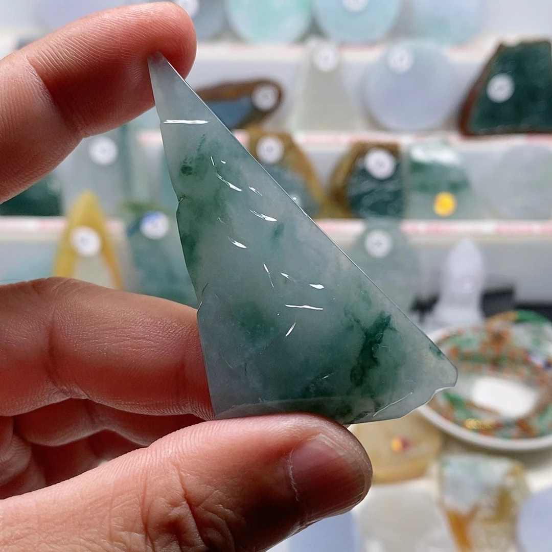 翡翠未镶嵌颈饰乐凡珠宝翡翠挂件