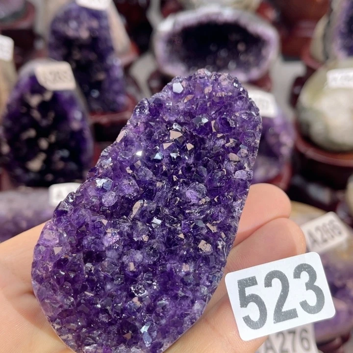 未镶嵌水晶大型摆件（非配饰）