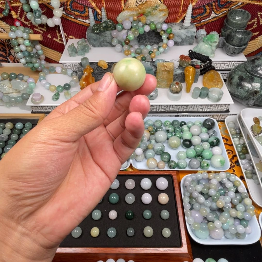 翡翠散珠23加黄加绿磨砂单珠