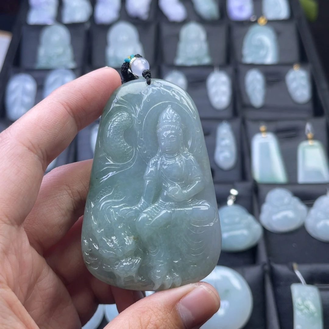 翡翠未镶嵌颈饰067