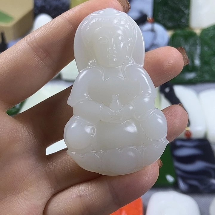 颈饰未镶嵌和田玉