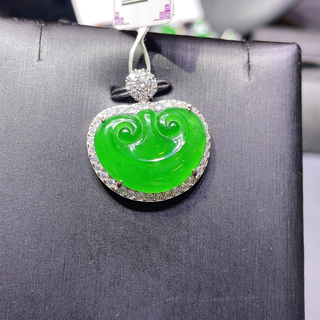 翡翠未镶嵌项链吊坠