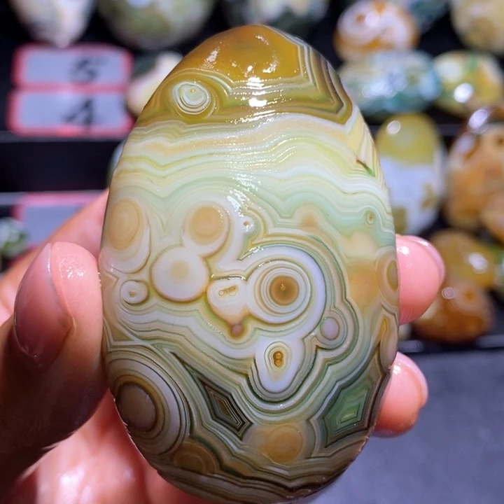 玛瑙/玉髓玛瑙吊坠未镶嵌