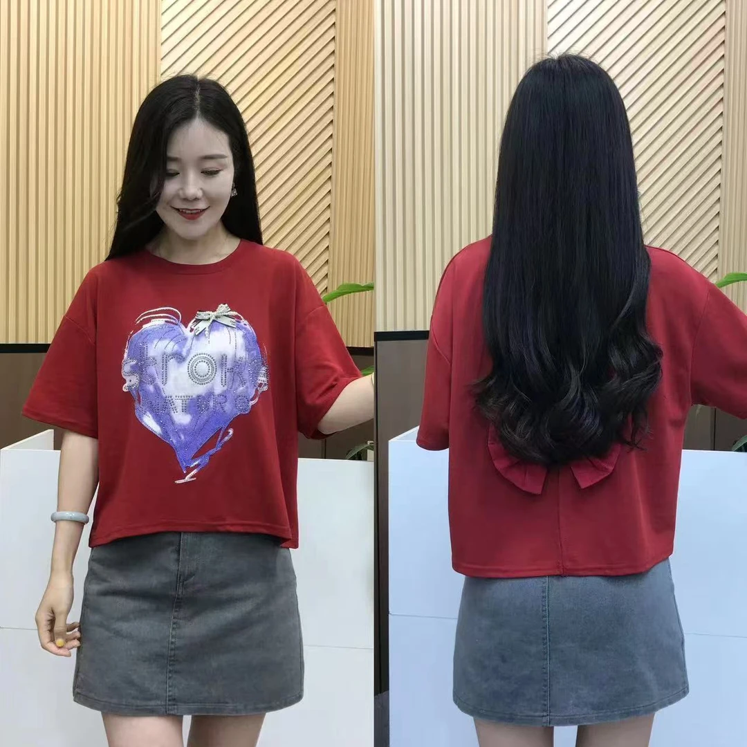 重工烫钻爱心圆领T恤女2025年夏季新款宽松显瘦蝴蝶结后开叉短袖