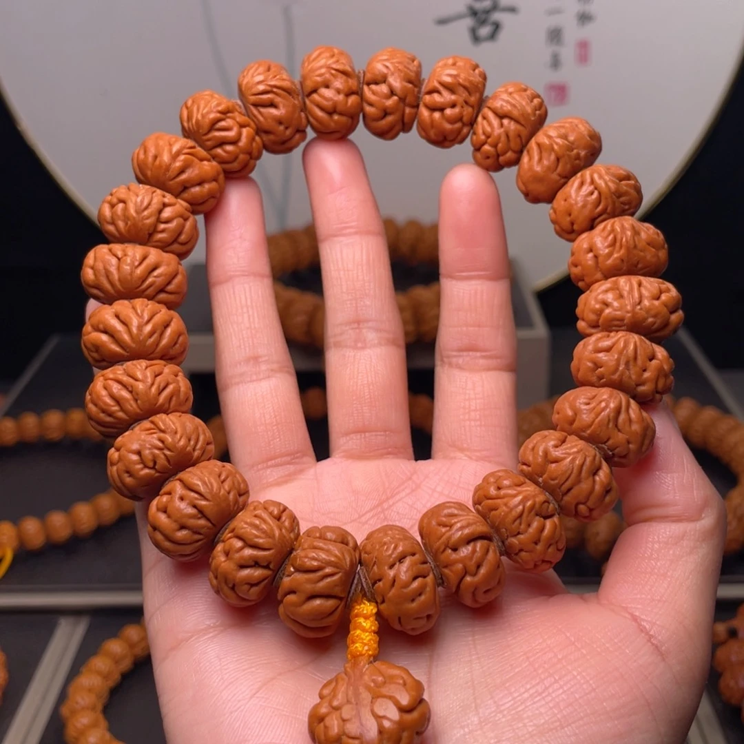 夏***舞桃核吊坠19尺寸白玉龙