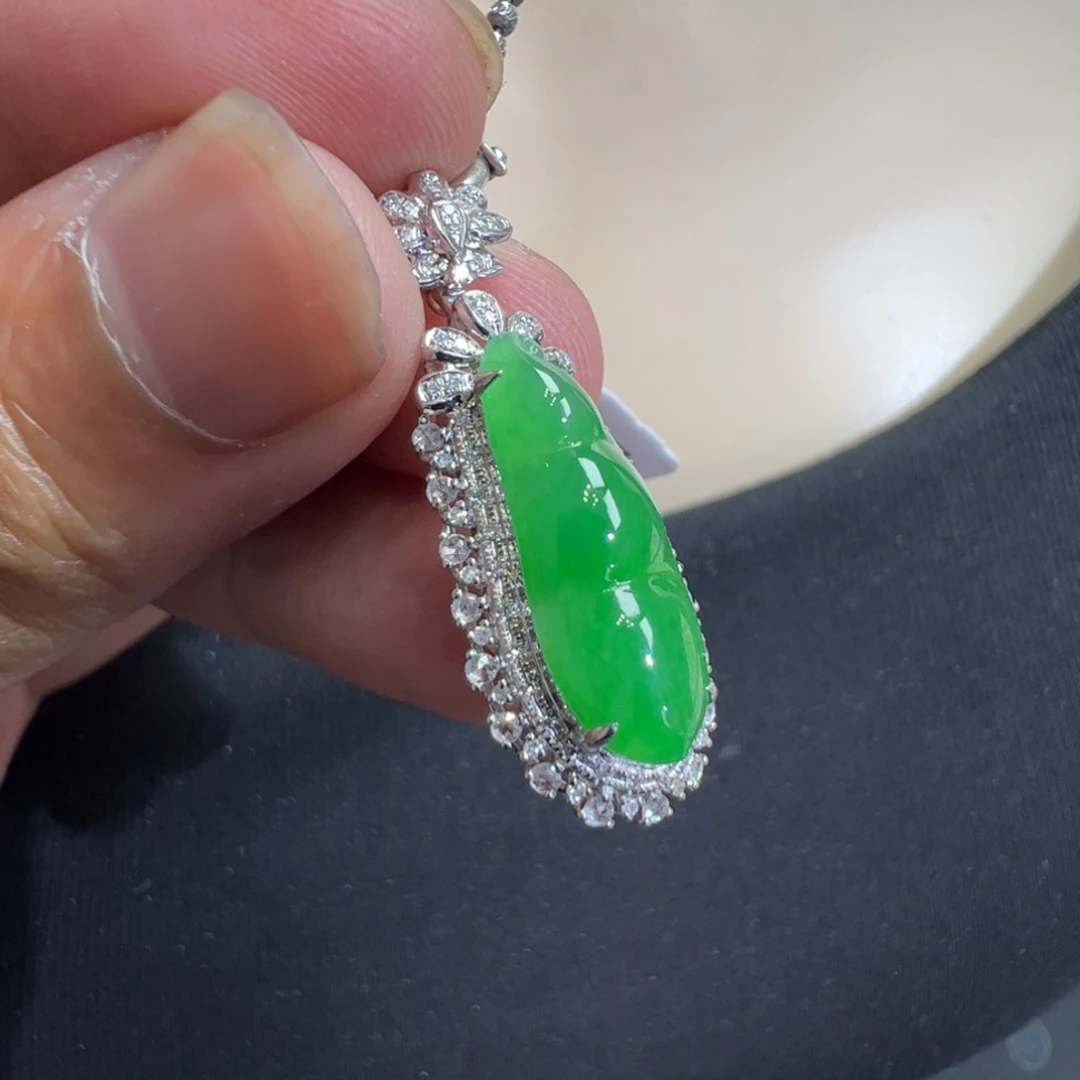 翡翠18K金镶嵌吊坠(不含链)