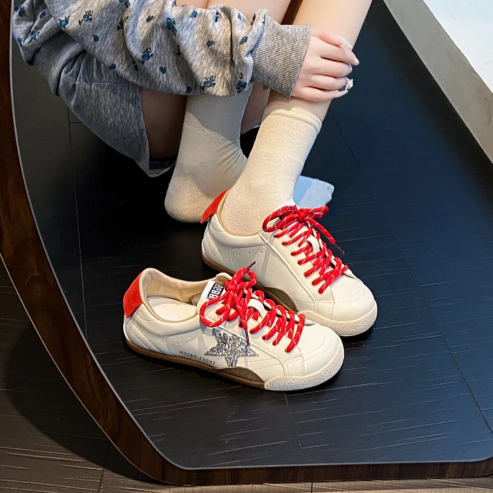 韩系减龄星星做旧休闲百搭小脏鞋板鞋女春夏内增高德训鞋小白鞋女
