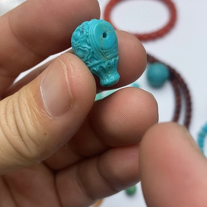 绿松石未镶嵌珠宝奇石