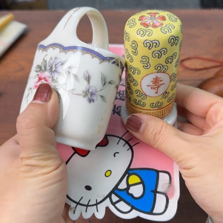 一个陶瓷物件哈哈哈哈