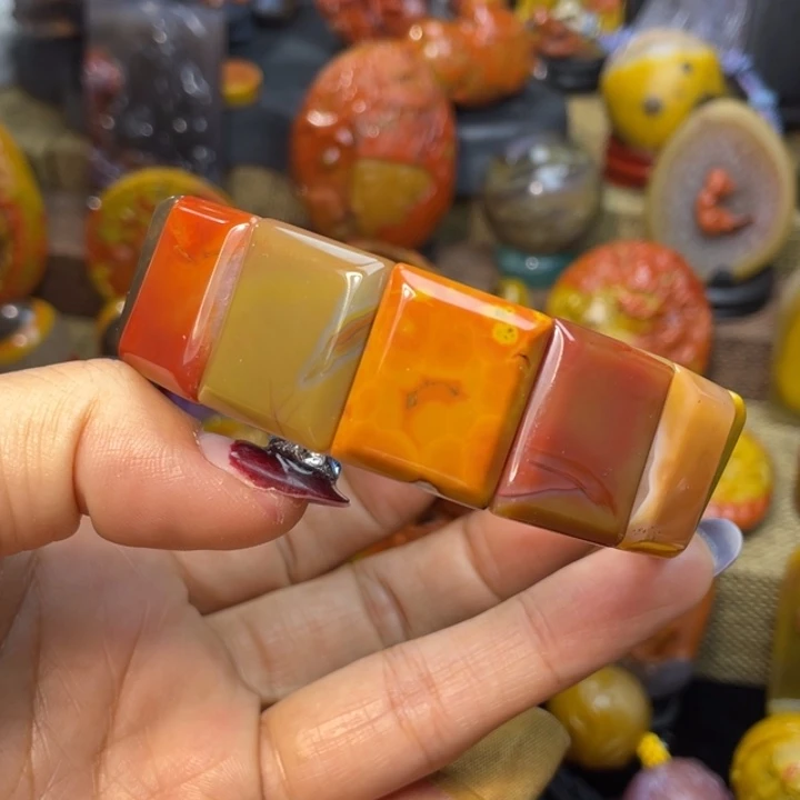 玛瑙/玉髓未镶嵌珠宝奇石尚品大多宝手牌588