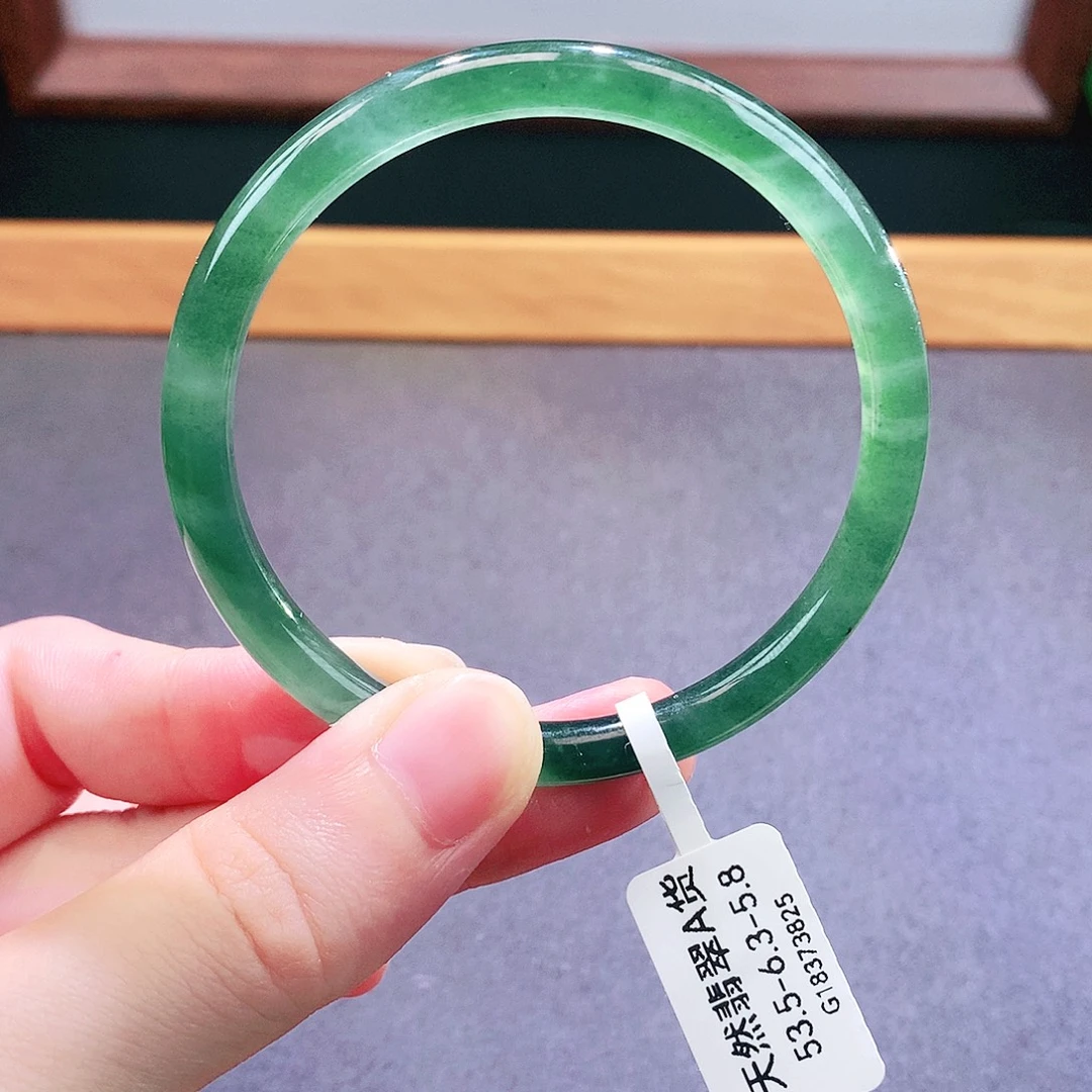 未镶嵌手镯翡翠天然翡翠