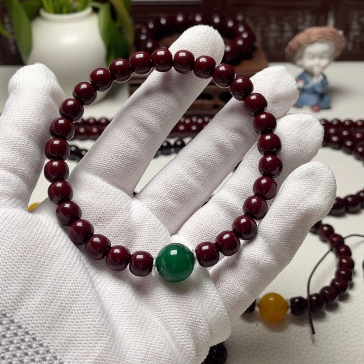 楠***。猴头核桃吊坠猴头