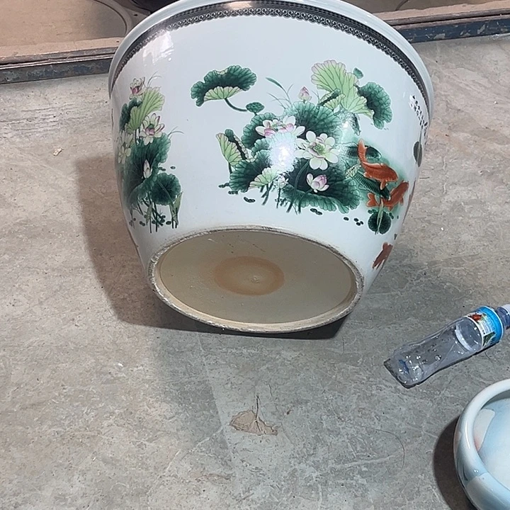 景德镇陶瓷鱼缸艺术