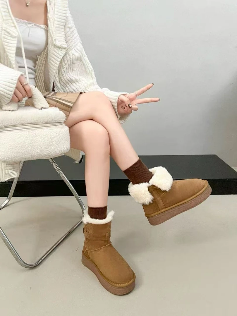 女士棉靴2025冬季新款复古风流行厚底休闲保暖雪地靴