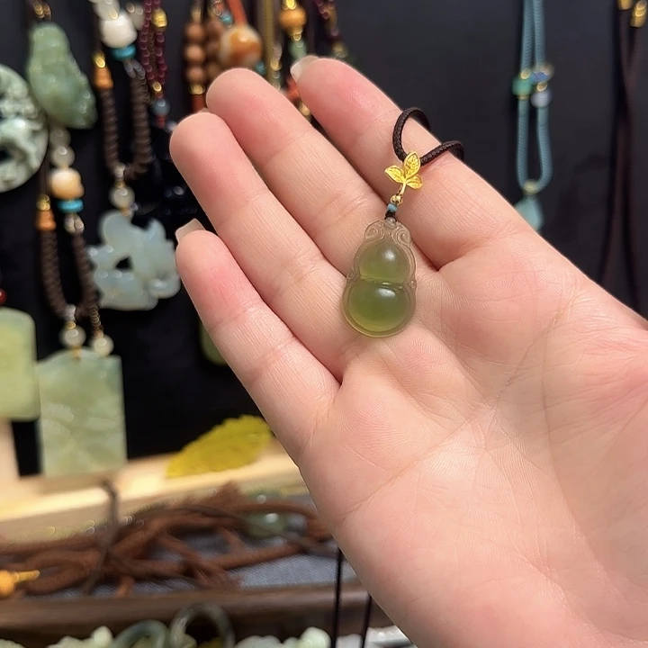 蛇纹石玉合金颈饰