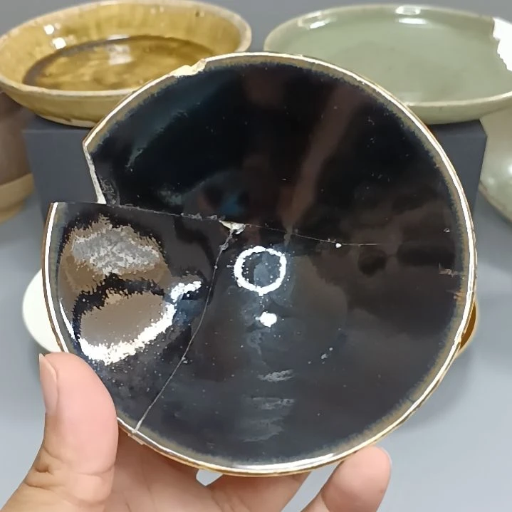 定窑黑釉盏，三拼缺肉