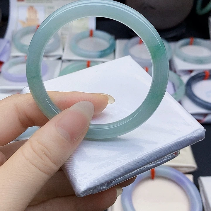 翡翠手镯未镶嵌缅甸天然翡翠A货53