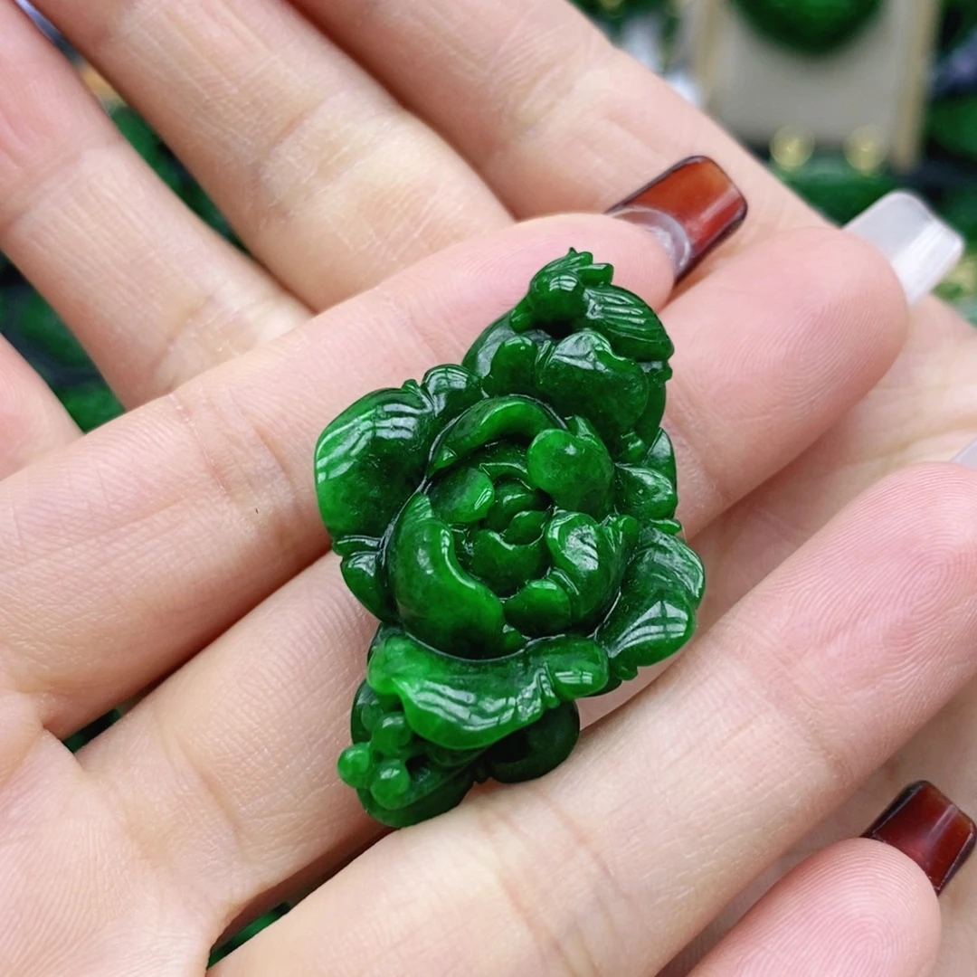 翡翠未镶嵌颈饰吊坠